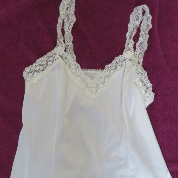 Marks & Spencer White Chemise Camisole Size 14 Canada/US (K75) - Picture 1 of 5